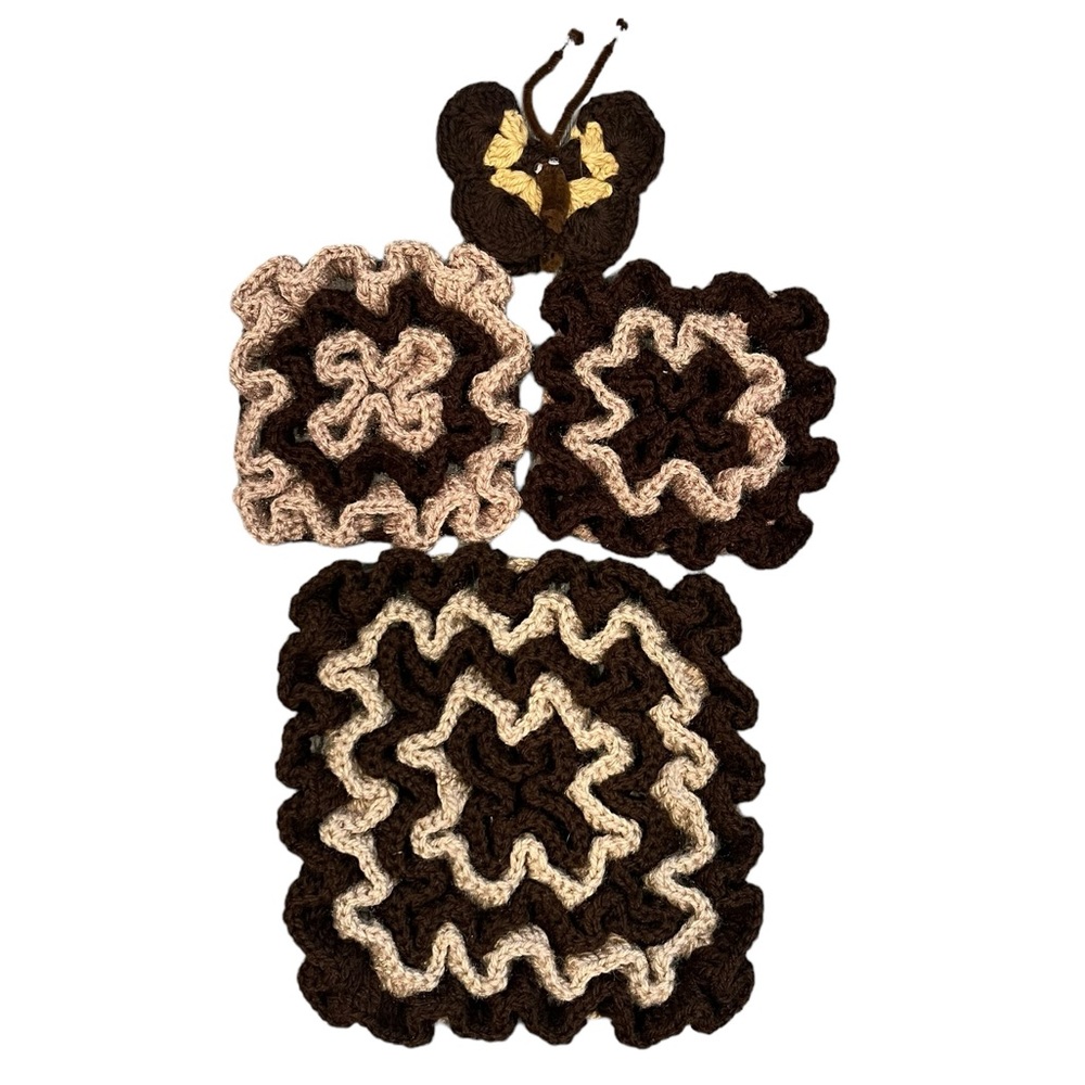 Hand Knitted Reversible Pattern Pot Holder Trivet Set & Butterfly Magnet Thick